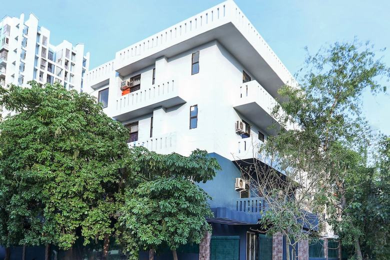 Hotel Silverkey Executive Stays 30271 Shoprix Mall Sector 61