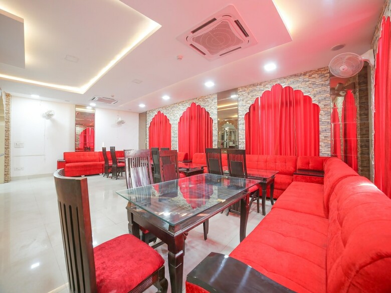 Hotel Collection O 30076 Main Chhatarpur Road Asola