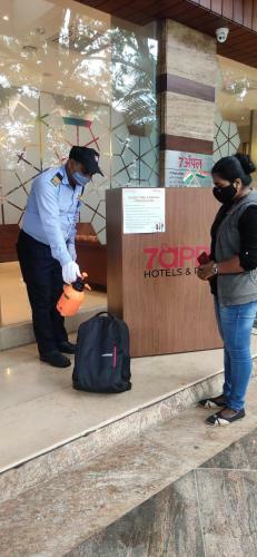 7 Apple Hotel - Viman Nagar Pune