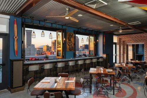 The Higgins Hotel New Orleans, Curio Collection By Hilton