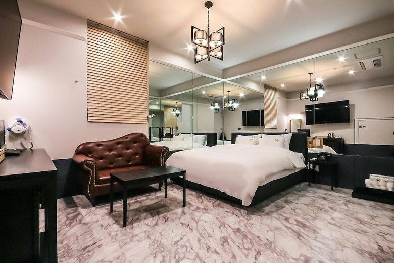 Seowa Hotel
