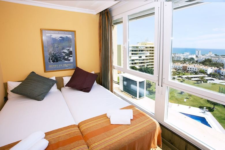 Apartamentos Amazing Sea Views & Comfortable Pool