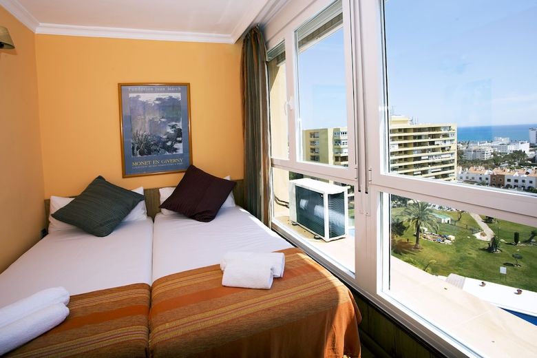 Apartamentos Amazing Sea Views & Comfortable Pool
