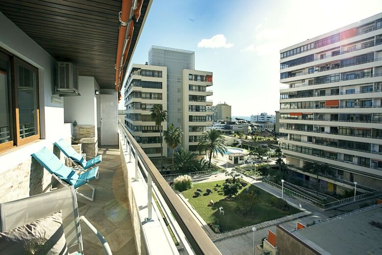Apartamentos La Nogalera Luxury & Comfort