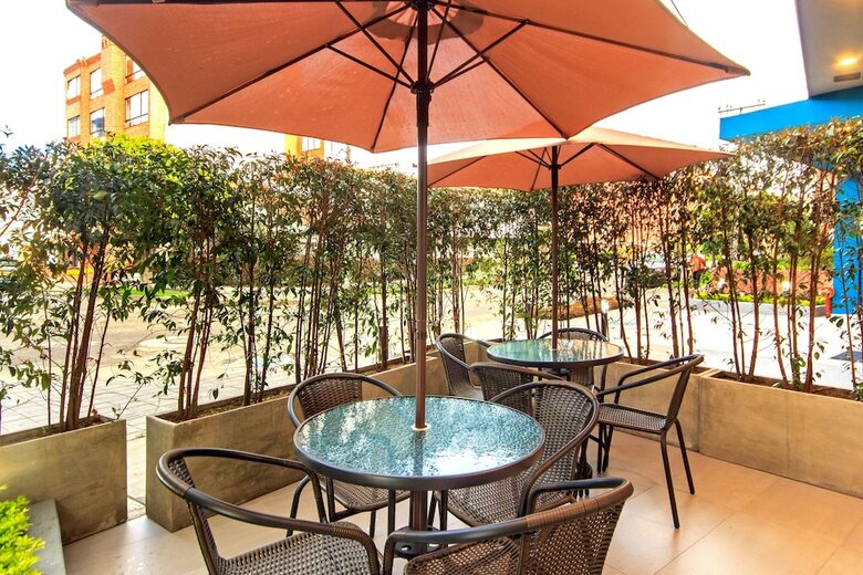 Aparthotel Gio Suites Bogota