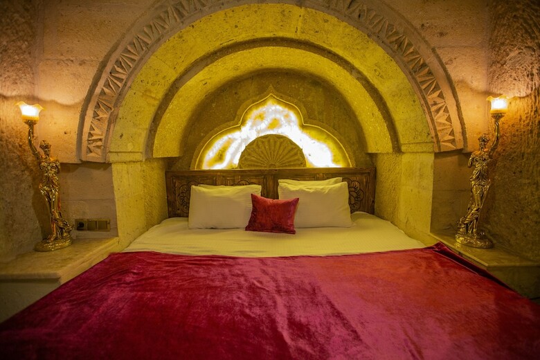 Royal Cave Hotel