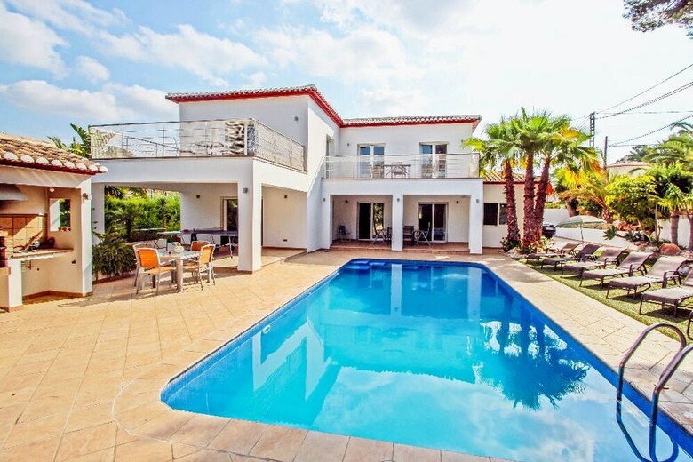 Apartamentos Angels - Spacious And Characterful Property In Moraira