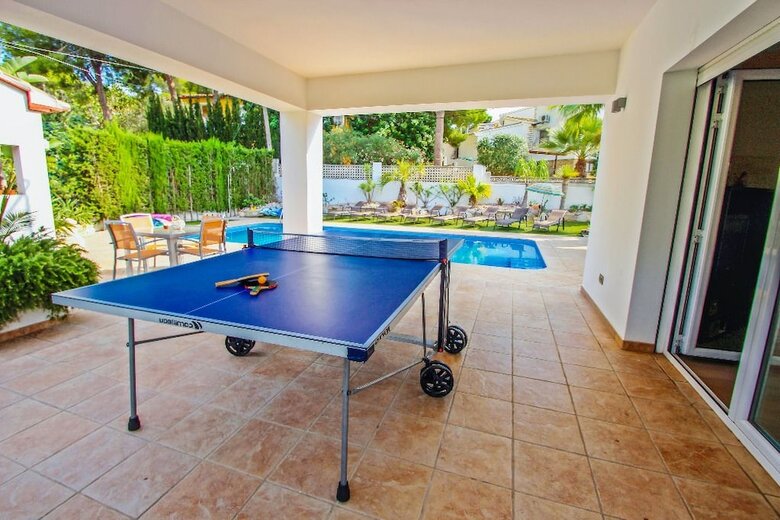 Apartamentos Angels - Spacious And Characterful Property In Moraira
