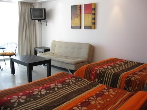 Apartamentos Girasol