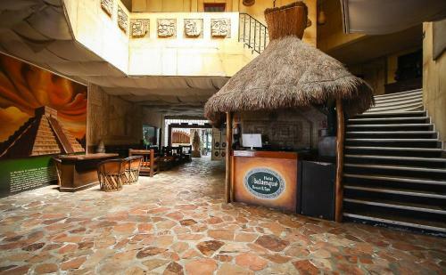 Hotel Xbalamqu� Resort & Spa