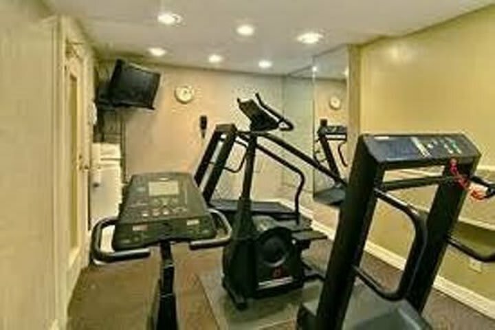 Hotel Lawrence Downtown Dallas