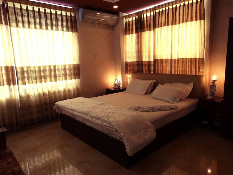 Hotel 78 Firoza Inn