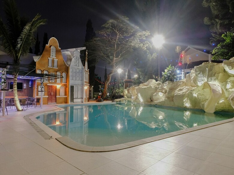 Capital O 802 Omah Londo Hotel & Resort