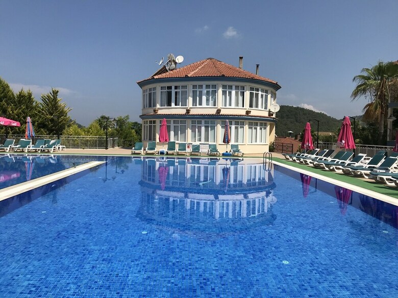 Hisar Aqua Hotel