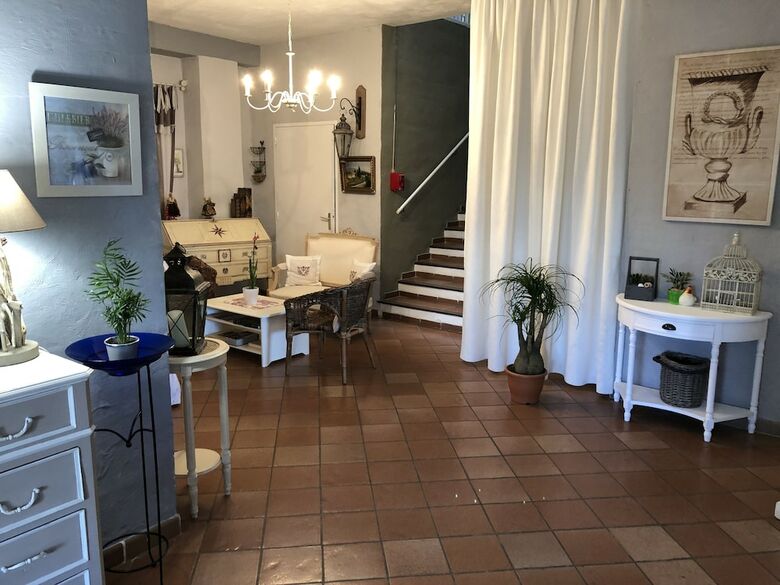 Hotel Restaurant La Mas D'h�l�ne