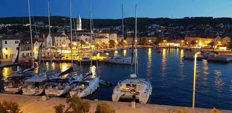 Apartamentos Salsa Brac