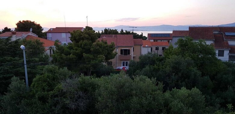 Apartamentos Salsa Brac