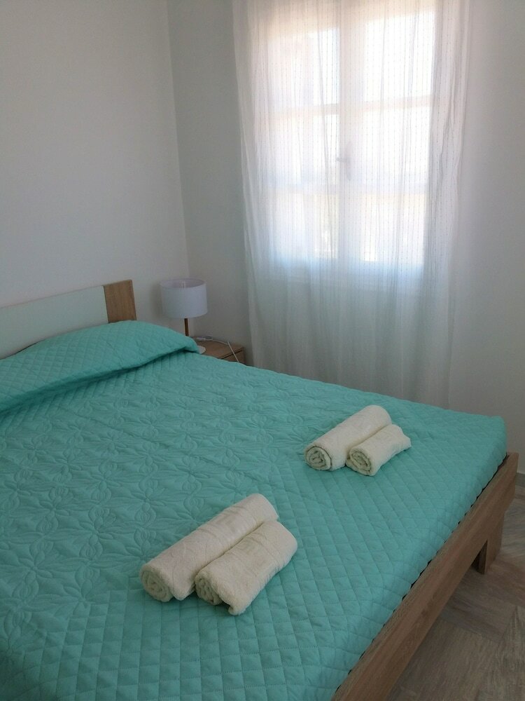 Hotel Cafe Greco Studios & Apartments
