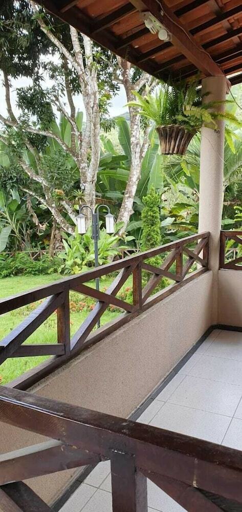 Hotel Cantinho Das Flores