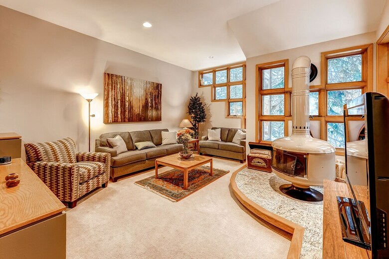 River Glen Condos By Crmr