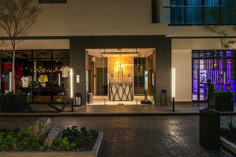 Aparthotel Aut�ntico Vertical