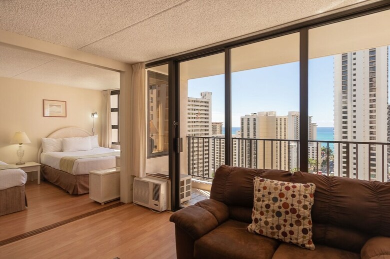 Waikiki Banyan By Koko Resorts