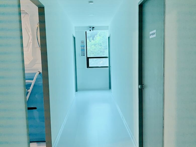 Spot On 89900 Jesselton Capsule Inn