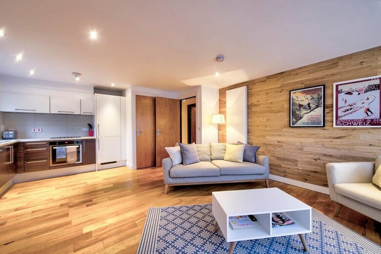 Stylish City Centre Apartment For Two
