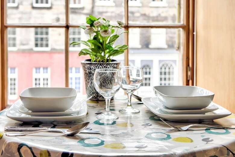 Royal Mile Apartment For Two - Location, Location!