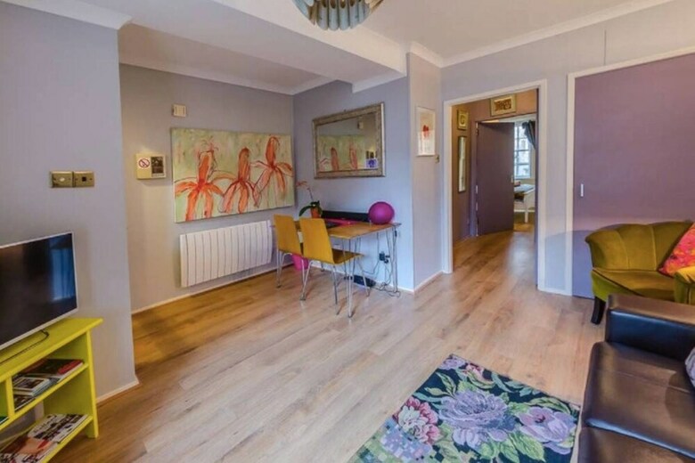 Stylish Castle View Apartment