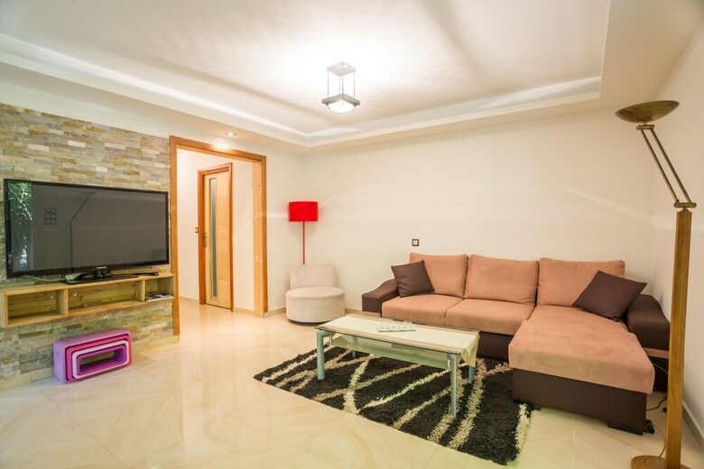 Apartamento 2 Bdrm Flat With 260m2 Garden-congress/beaches By Weekome
