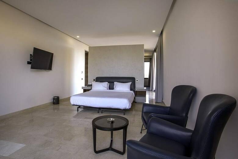 Villa Amara Oliver Palm Resort