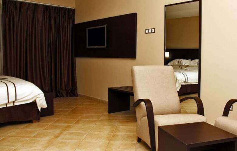Mraguen Hotel