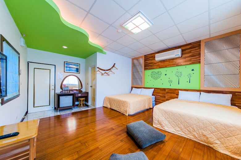 Hotel Kending Fengcai Homestay