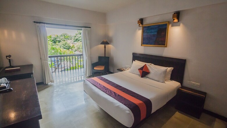 Hotel The Lokha Legian Resort & Spa