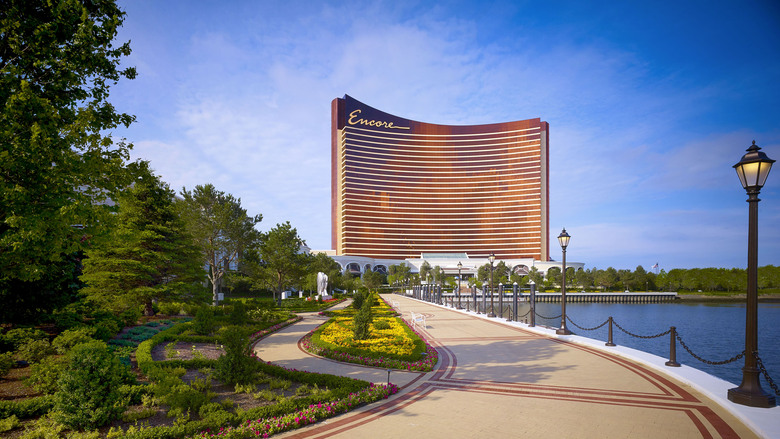 Hotel Encore Boston Harbor