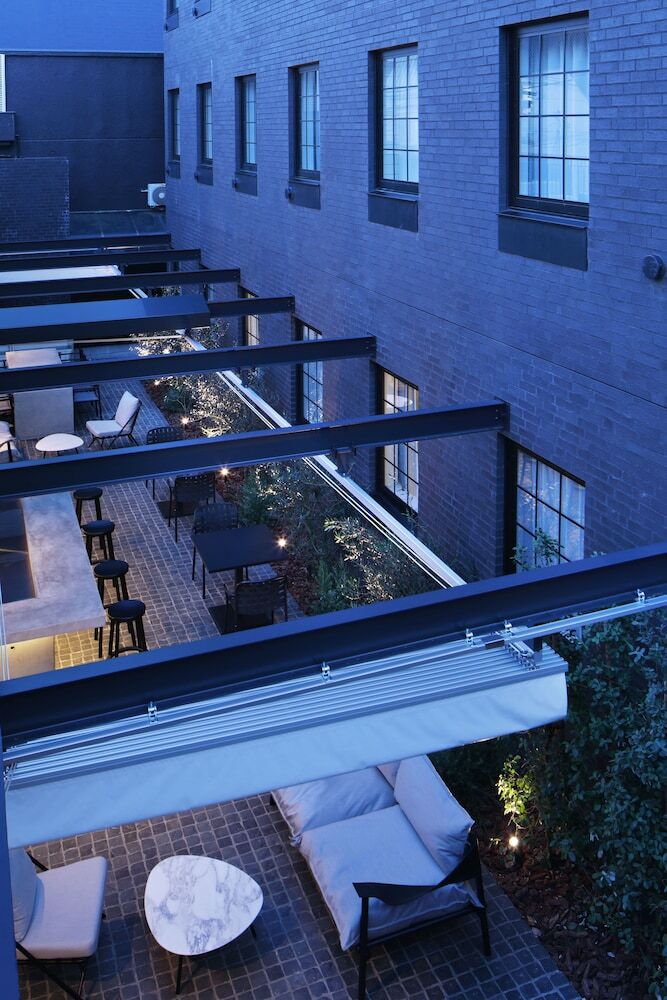 Cen Diversity Hotel & Cafe