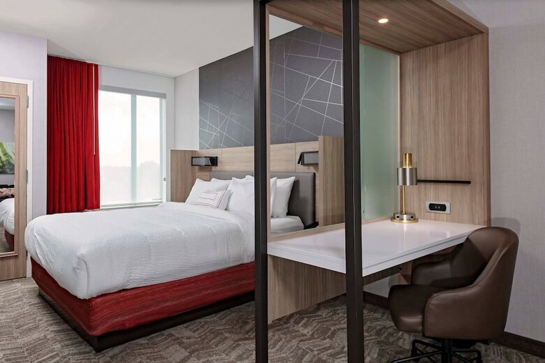 Hotel Springhill Suites By Marriott Kansas City Plaza