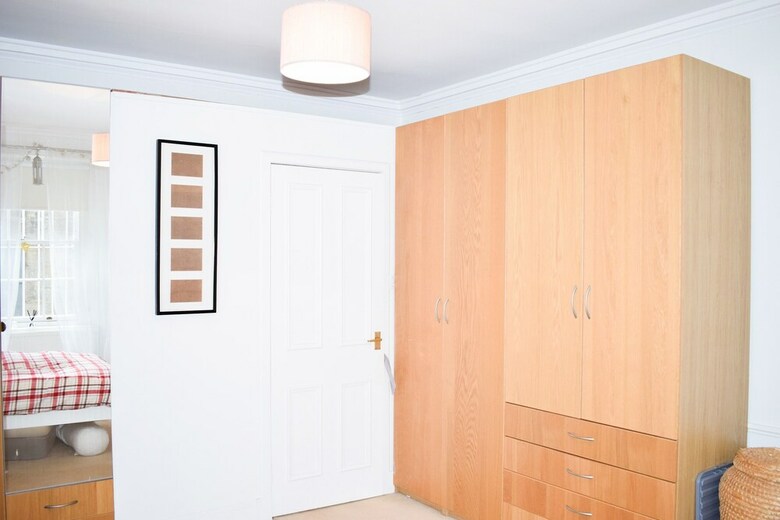Spacious 2 Bedroom Inverleith Home With Garden