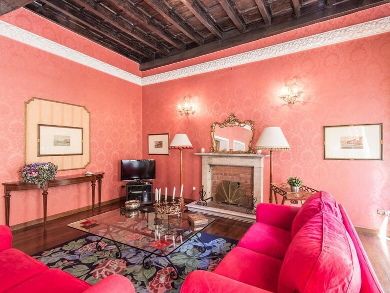 Rsh Spanish Steps Luxury Apartment