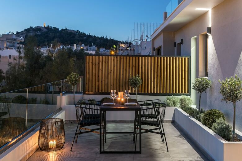 Apartamentos Hub Suites Luxury Living In Athens