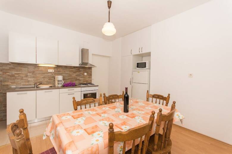 Apartments Mastelic