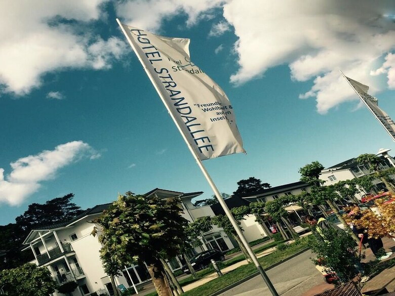 R&r Hotel Strandallee