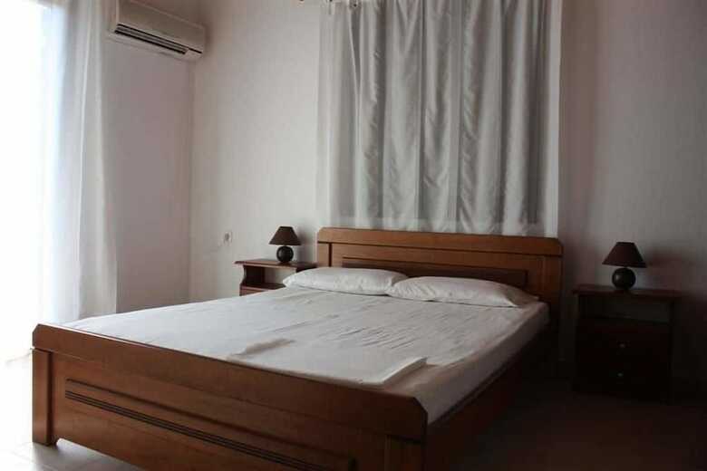 Dora Apartments