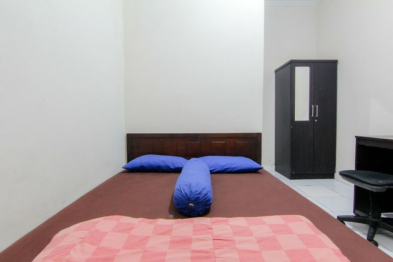 Hotel Jj House Wahid Hasyim