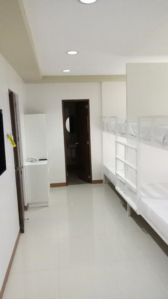 Layanglayang Home Boutique Hotel