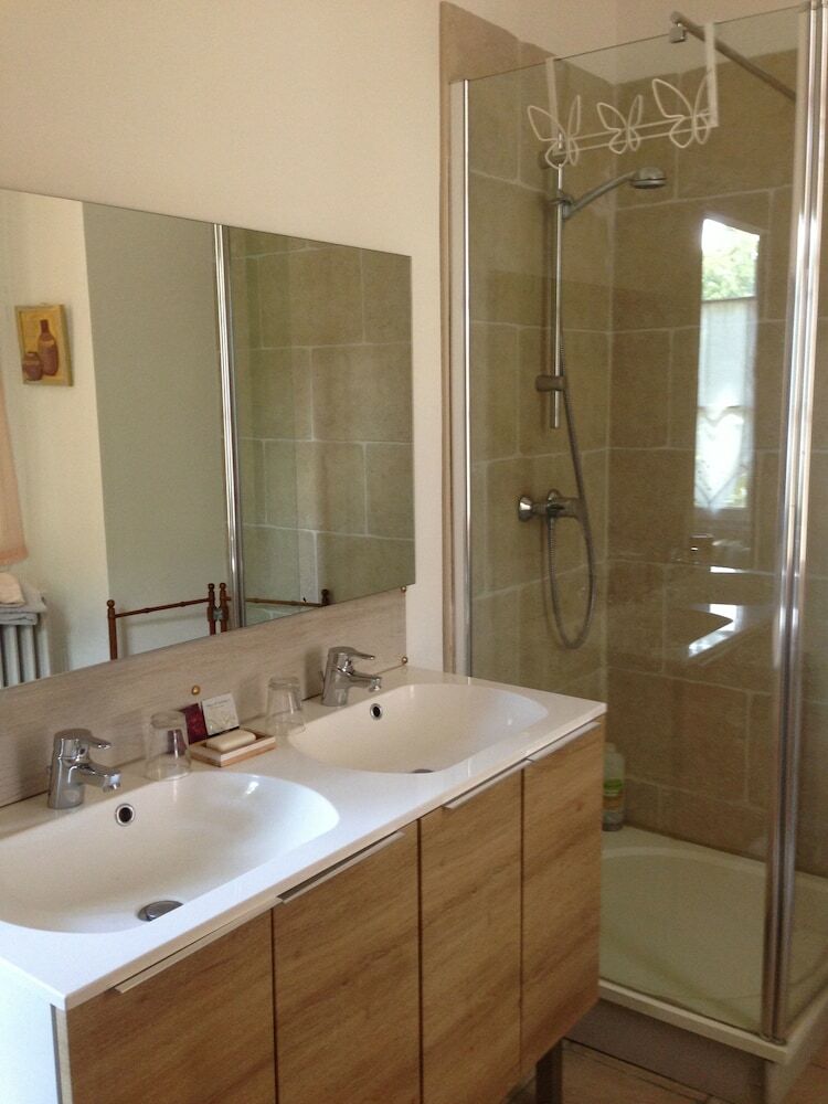 Hotel Ch�teau Cornillon Chambres D'h�tes