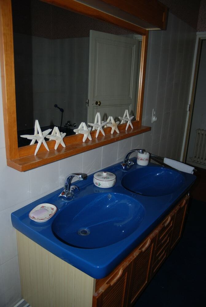 Hotel Ch�teau Cornillon Chambres D'h�tes