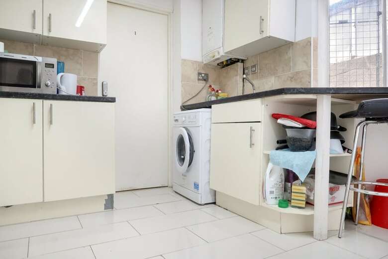 Apartamentos Portway Deluxe En Suite Room