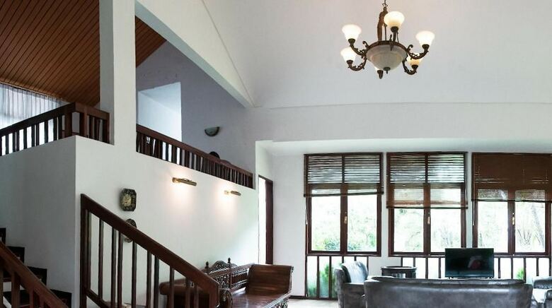 Villa Lovender Klub Bunga A14